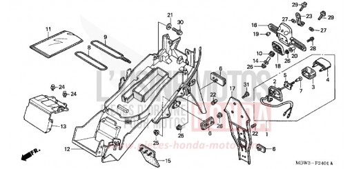 GARDE-BOUE ARRIERE (2) CBR600FS1 de 2001